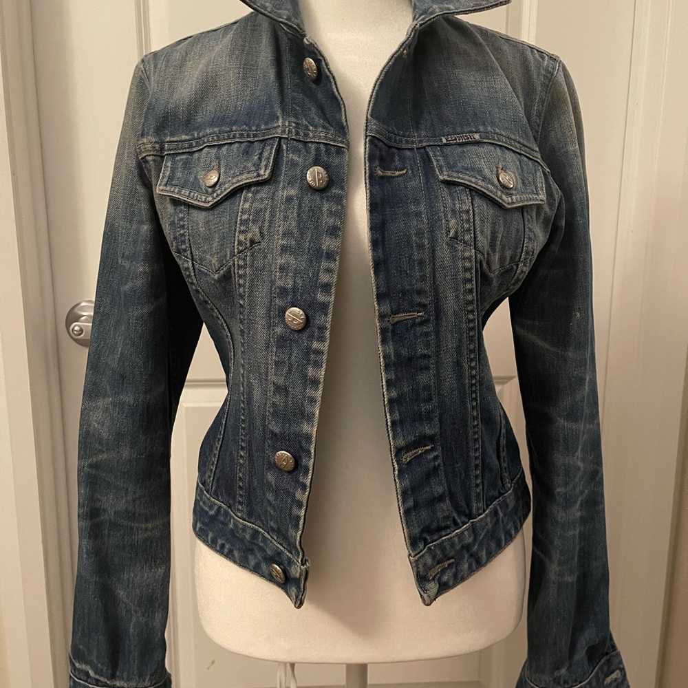 Diesel Blue Jean Jacket with Classic Design and Cropped Length